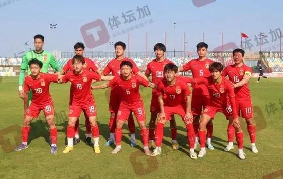 专家推荐【慕容解球】足球10连红奉上下午澳超赛事：悉尼FC VS 惠灵顿凤凰【红单战神】足球6连红带来深夜意甲精选：佛罗伦萨 VS 都灵【球球论道】足球20中13带来深夜意甲精选：那不勒斯 VS 蒙扎今日热点赛事今天下午澳超继续开打，领头羊惠灵顿凤凰强势出击，凌晨葡超赛事、意甲赛场重燃战火，本菲卡、国际米兰、那不勒斯等焦点球队将悉数登场，届时7M各路专家将为您带来权威解析，敬请关注。